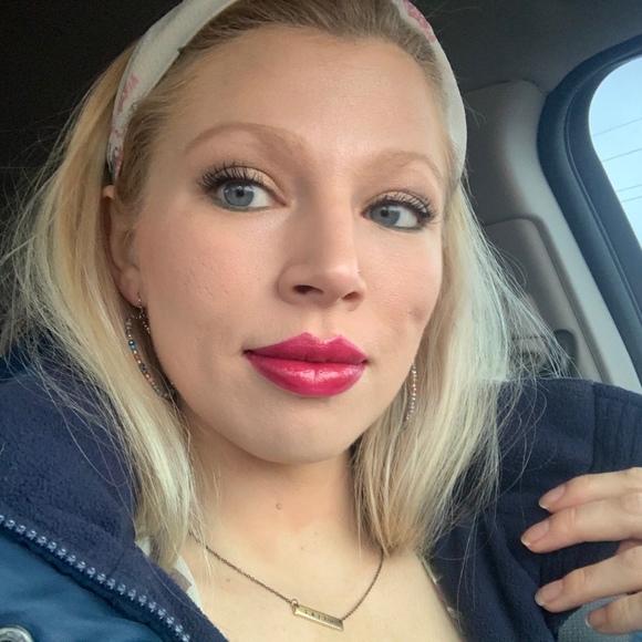 angiemustain